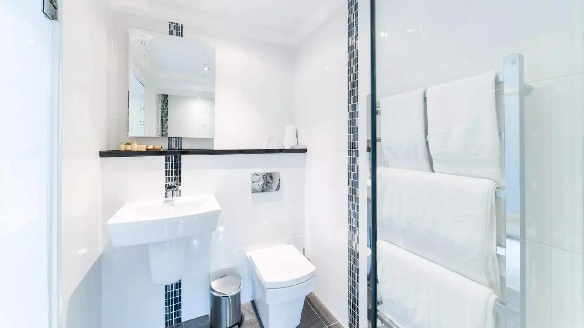 Derby Manor Bed & Breakfast Bournemouth